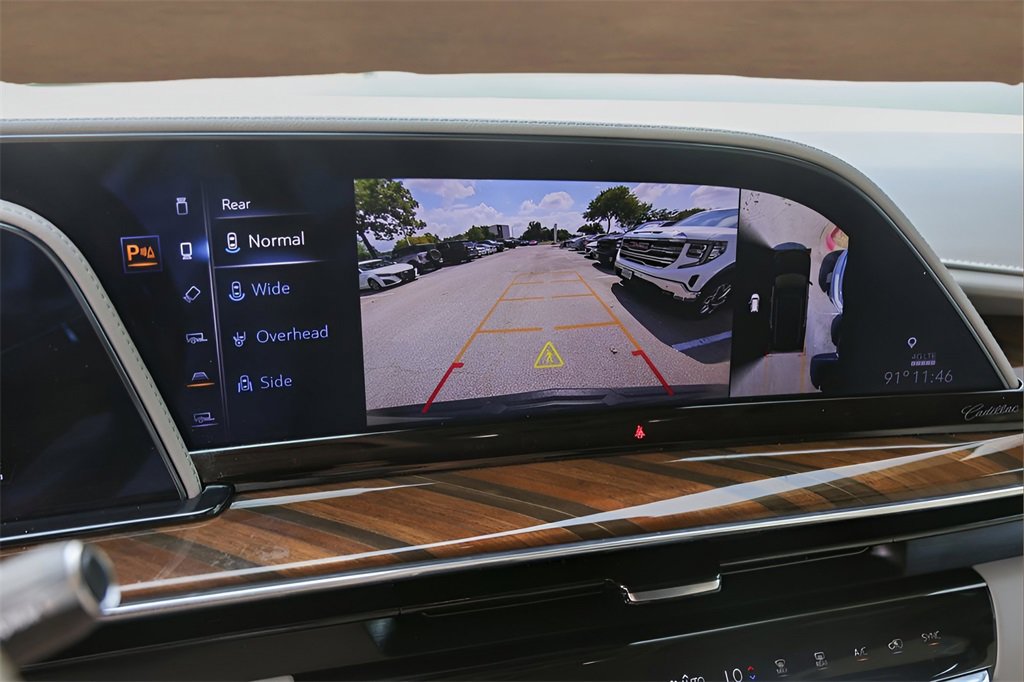2024 Cadillac Escalade ESV Sport Platinum photo 15