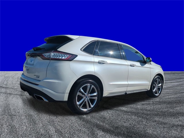 2016 Ford Edge Sport photo 2