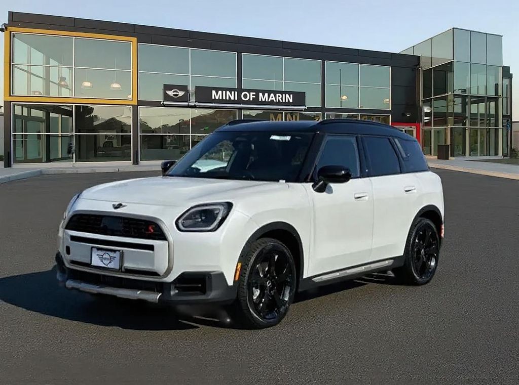 2026 MINI Countryman S's photo