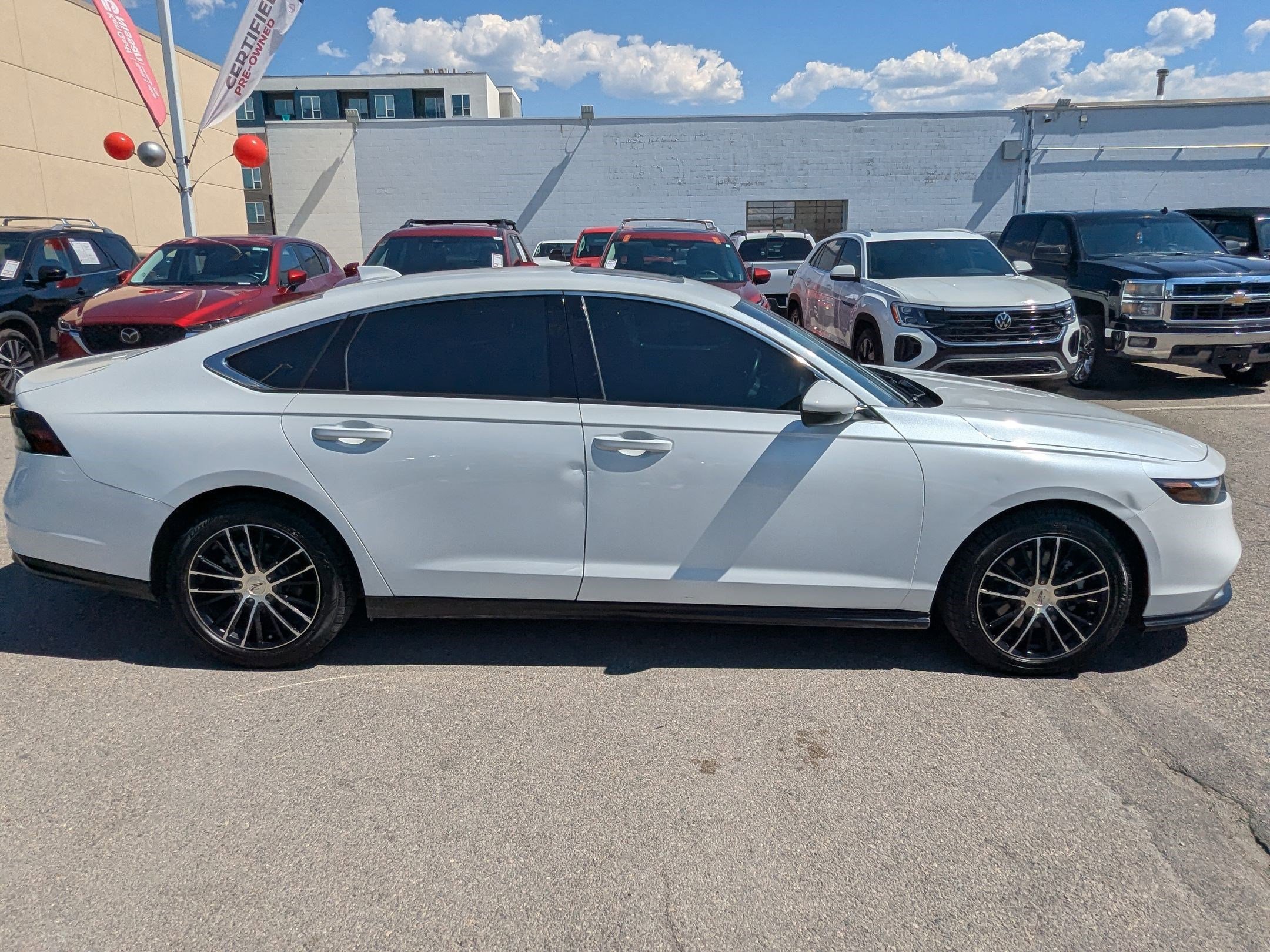 2024 Honda Accord Hybrid Touring photo 2