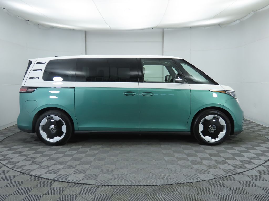 2025 Volkswagen ID. Buzz Pro Plus photo 4