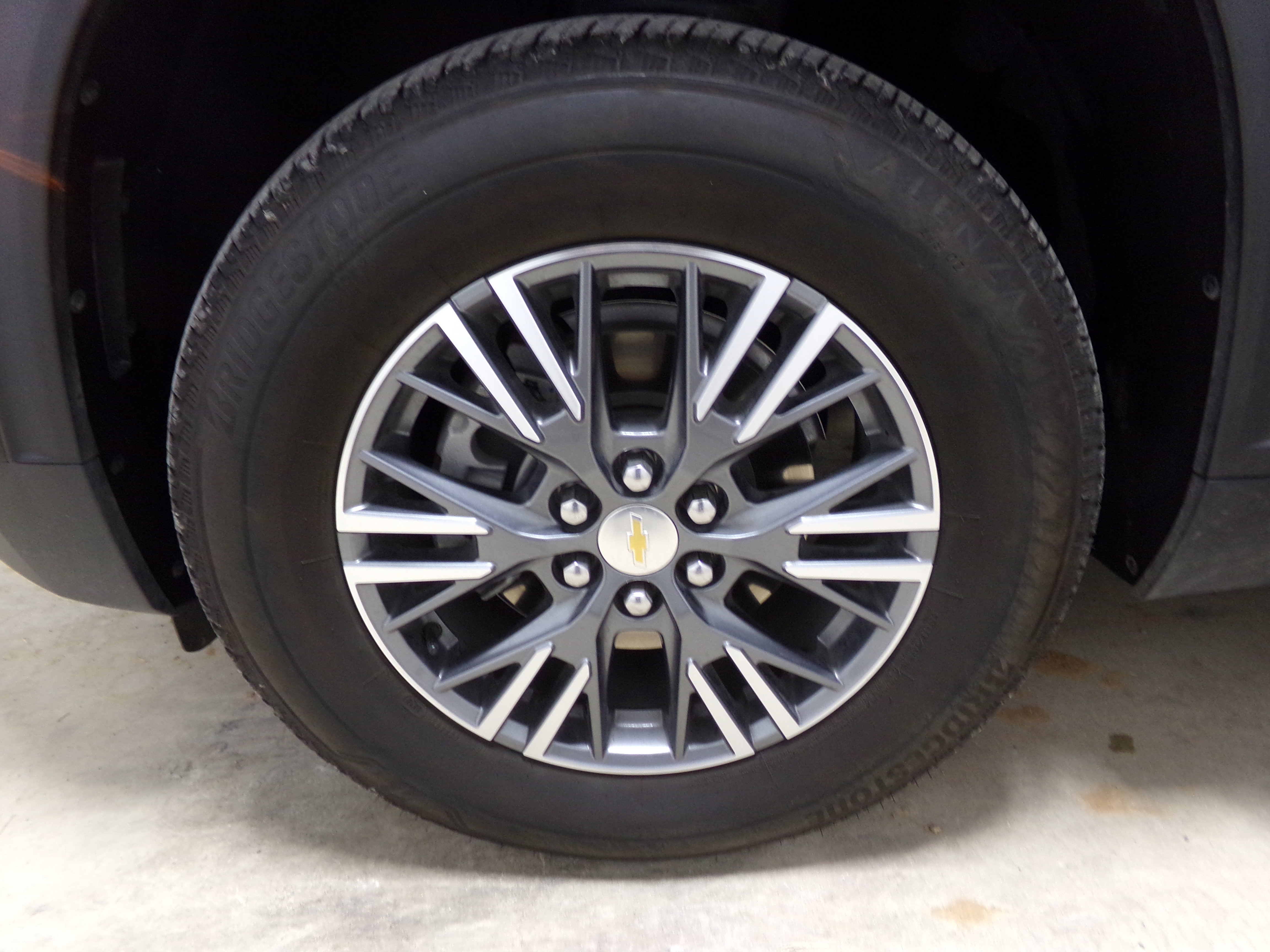 2025 Chevrolet Traverse photo 16