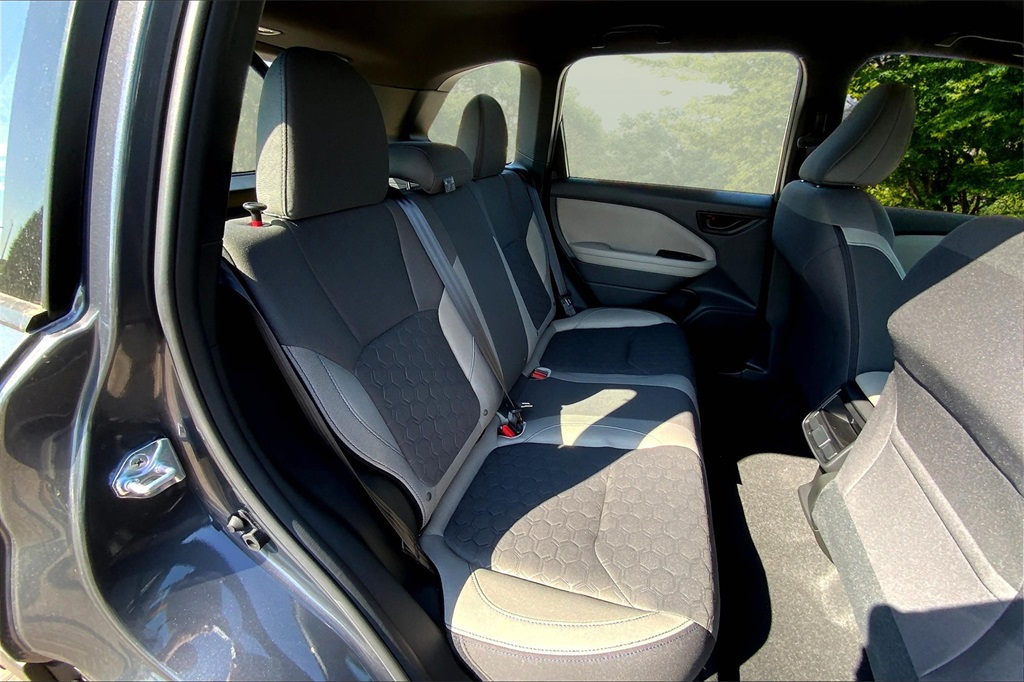2025 Subaru Forester Base photo 9
