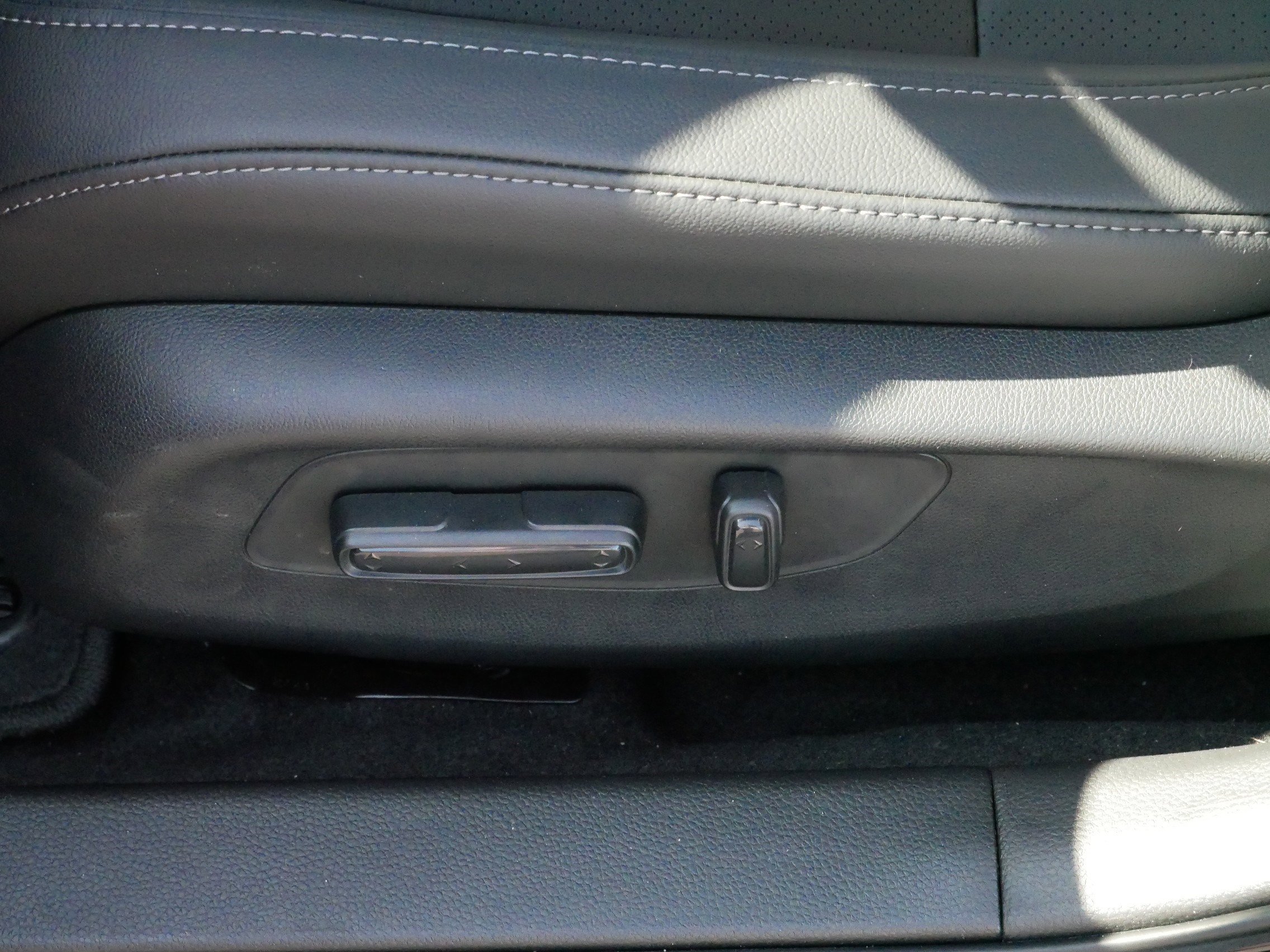 2025 Honda Civic Hybrid Sport Touring photo 18