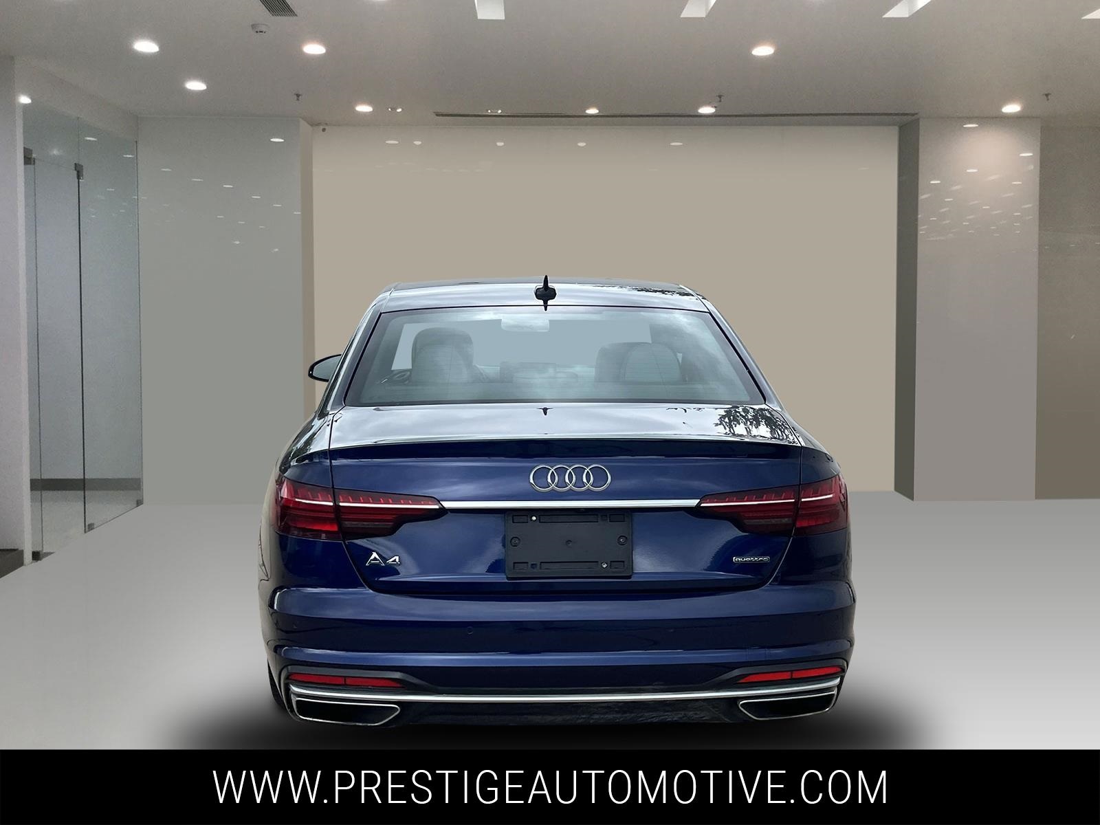 2023 Audi A4 S line Premium Plus 45 TFSI Quattro photo 4