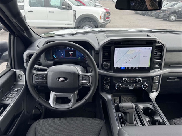 2025 Ford F-150 XLT photo 10