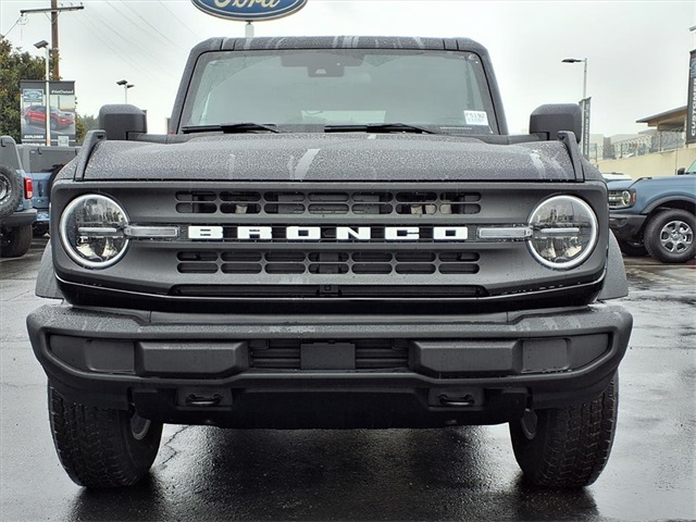 2025 Ford Bronco Big Bend photo 2