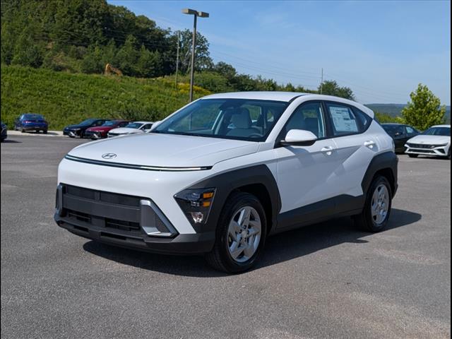 2026 Hyundai Kona SE photo 2