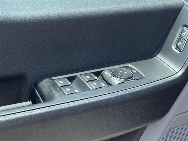 2025 Ford F-550 photo 12
