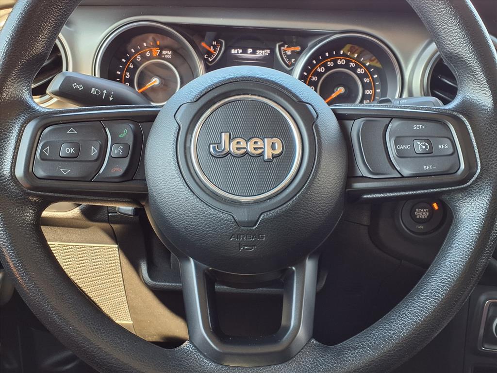 2021 Jeep Wrangler Willys Sport photo 17