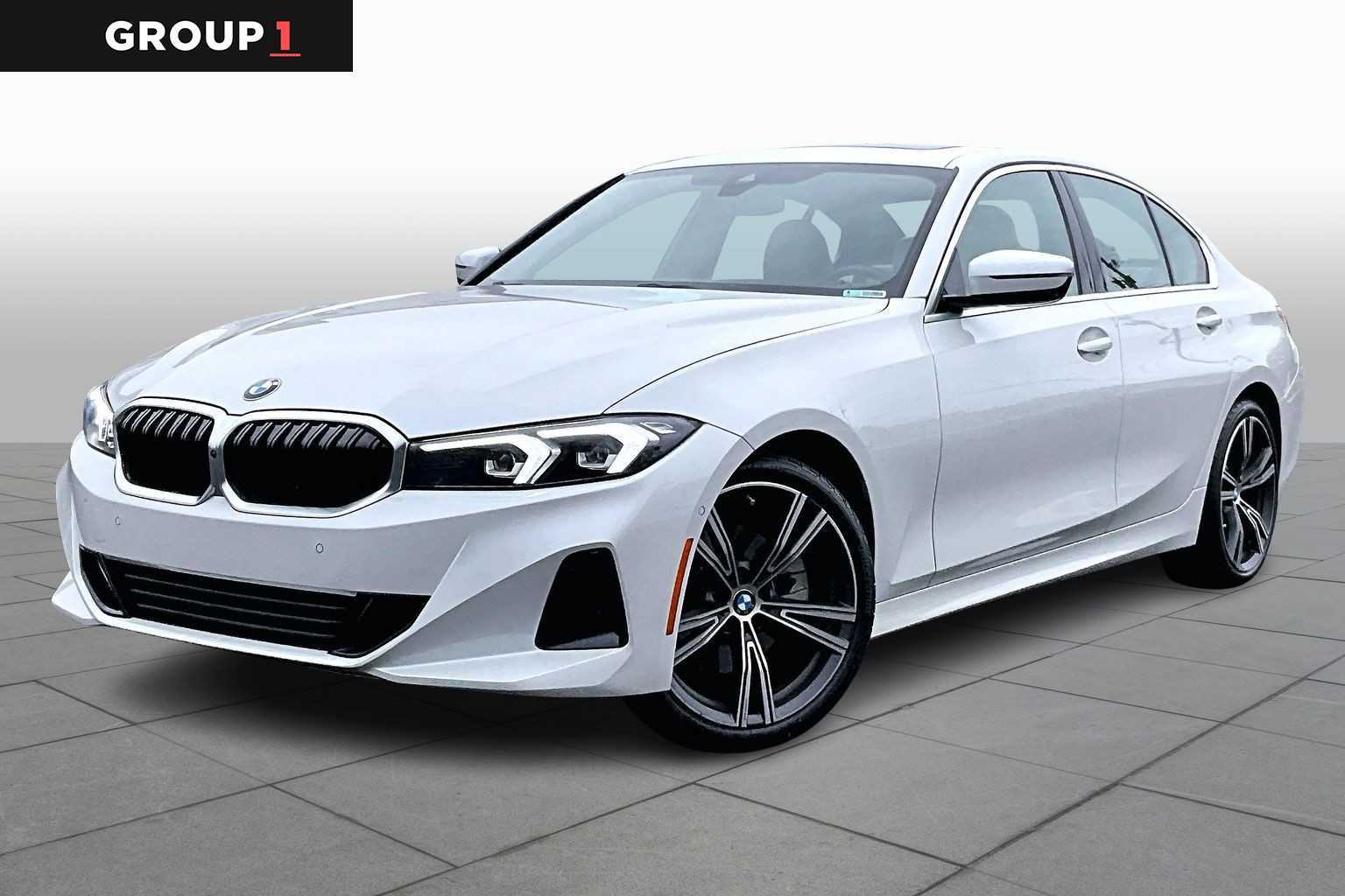2024 BMW 3 Series 330i's photo