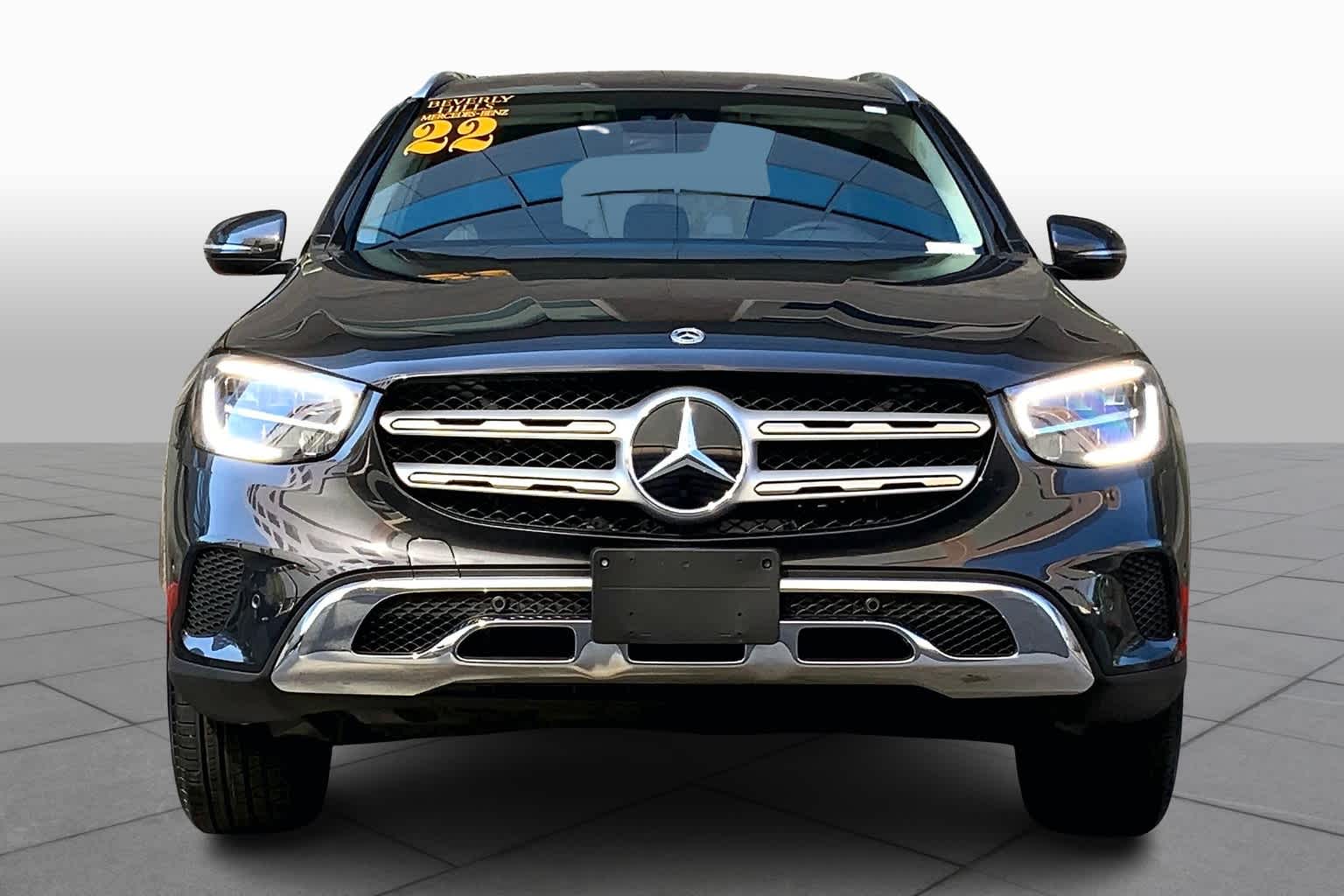2022 Mercedes Benz GLC 300 photo 3