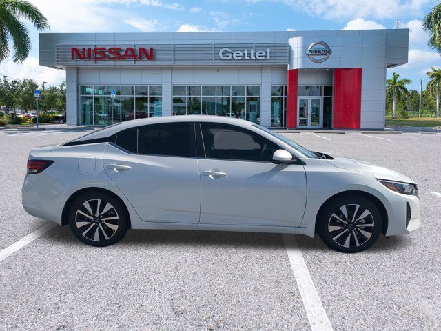2025 Nissan Sentra SV photo 4