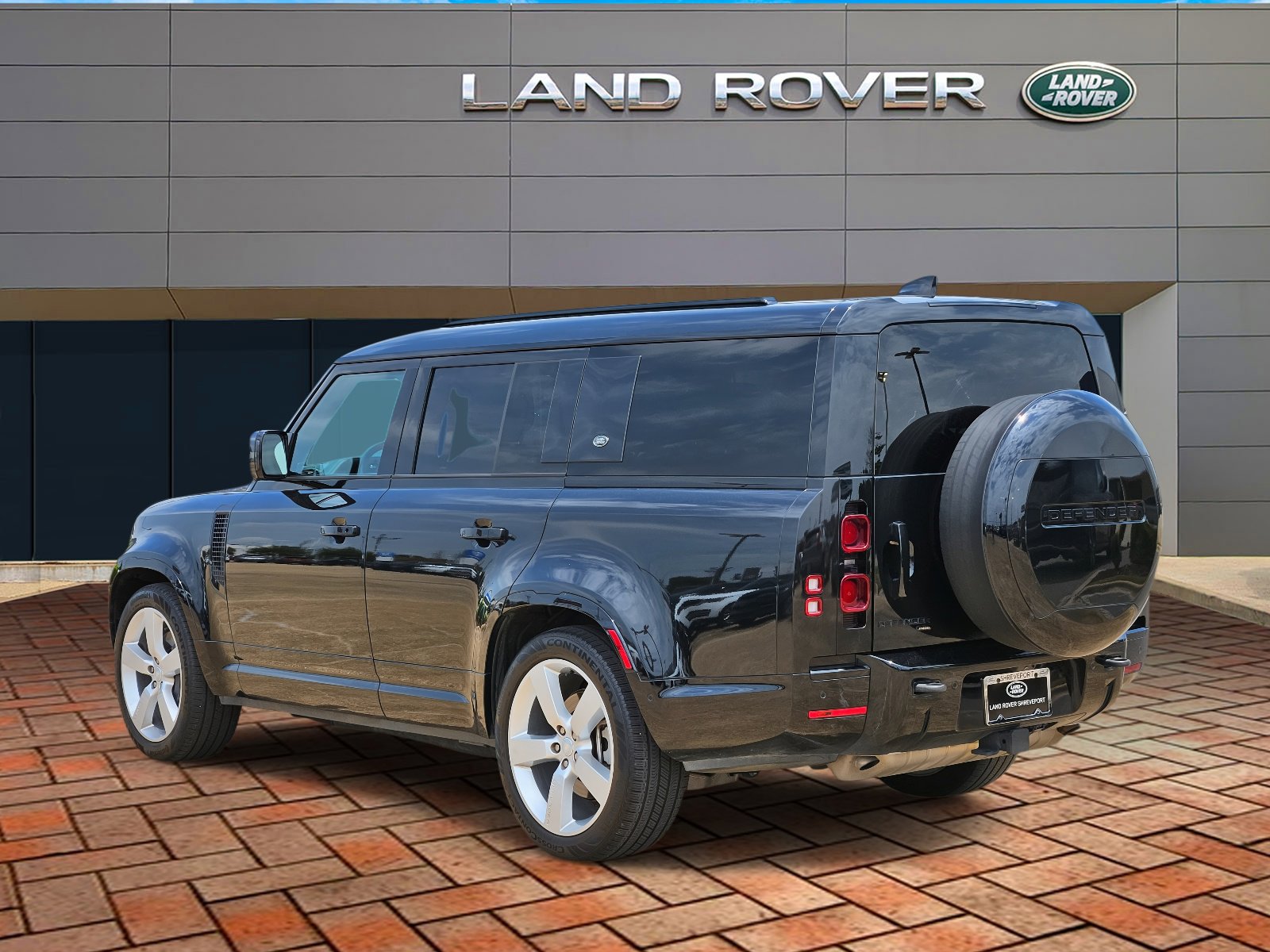 2023 Land Rover Defender X-Dynamic SE photo 6