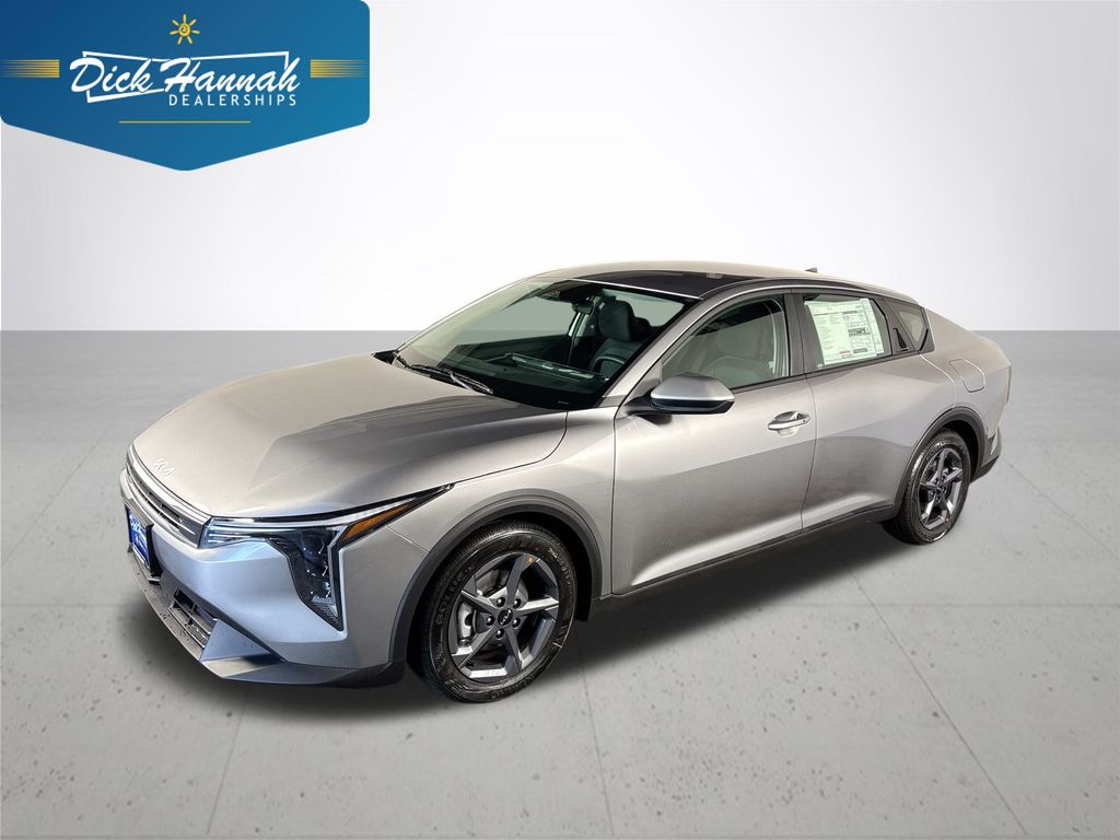 2025 Kia K4 LXS's photo