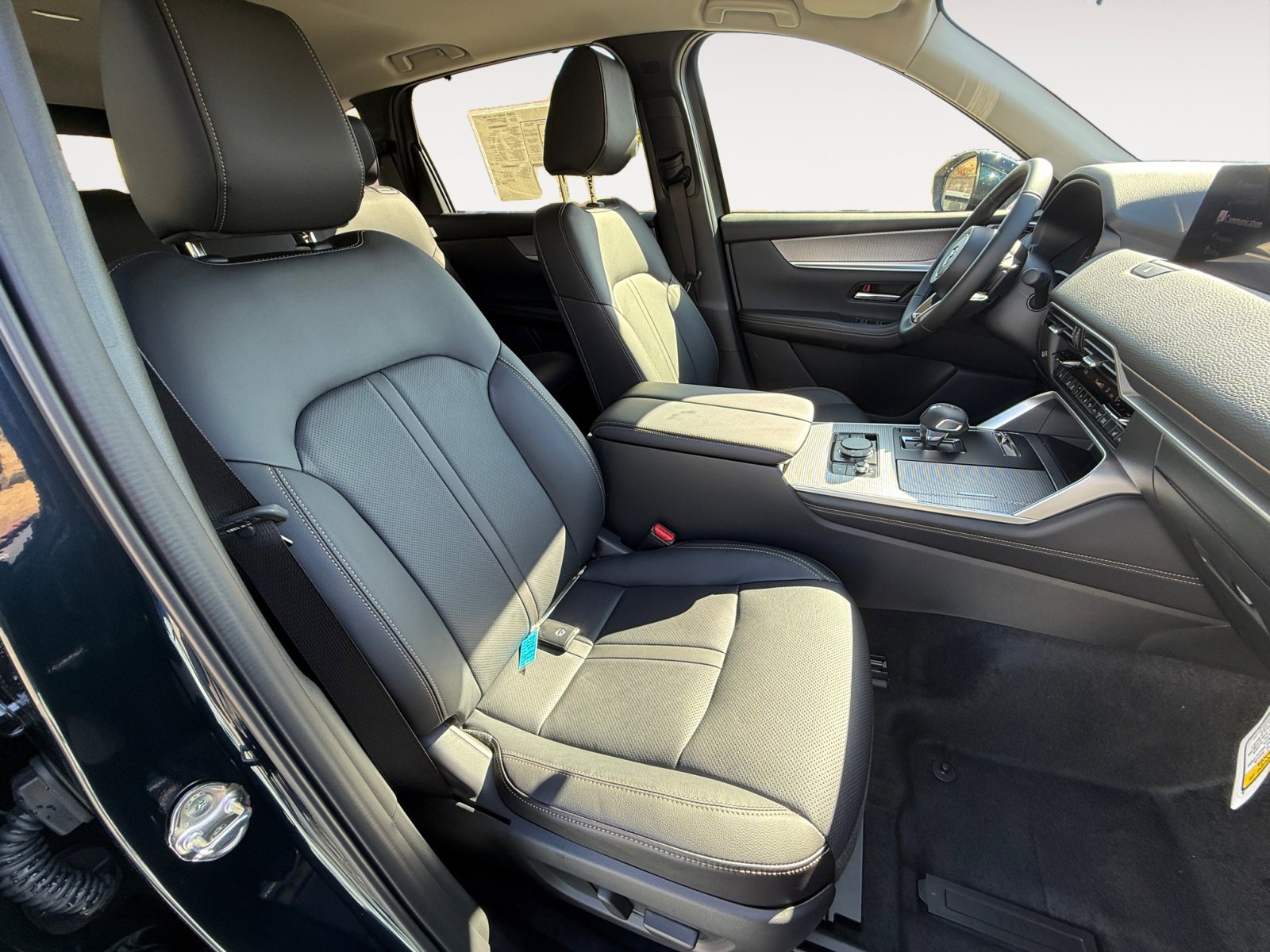 2025 Mazda CX-90 Preferred photo 17