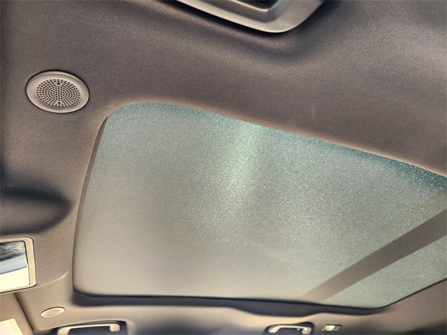 2025 Jaguar F-PACE P250 R-Dynamic S photo 21