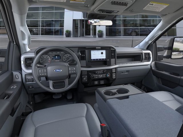 2026 Ford F-250 photo 8