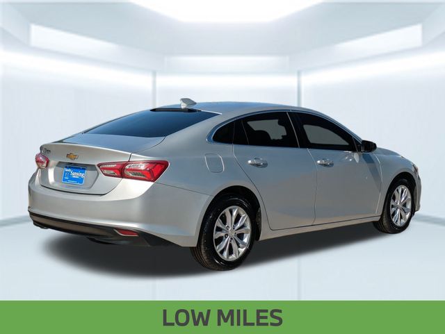 2021 Chevrolet Malibu photo 4