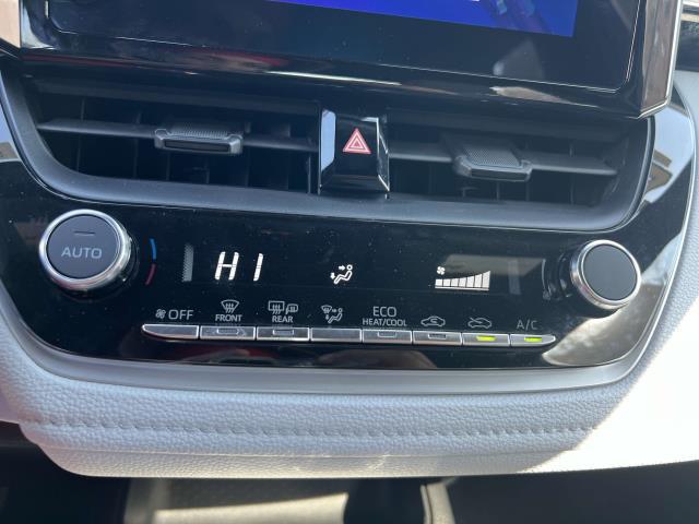 2023 Toyota Corolla SE photo 24
