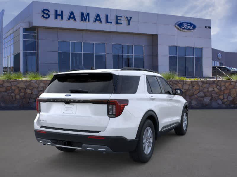 2025 Ford Explorer photo 8