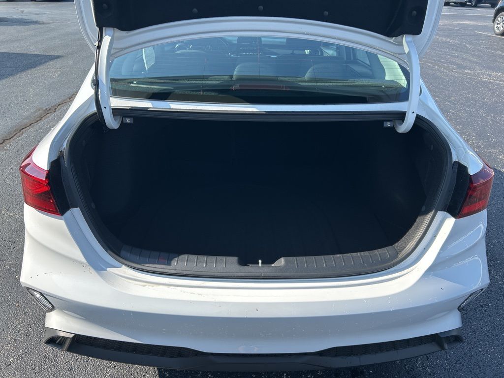 2023 Kia Forte LXS photo 20