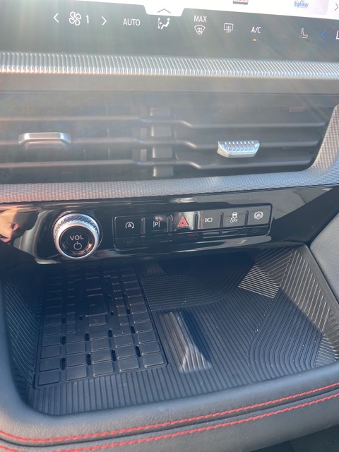 2025 Ford Explorer ST photo 26