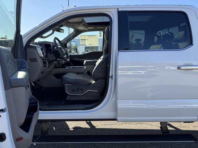 2026 Ford F-350 photo 13