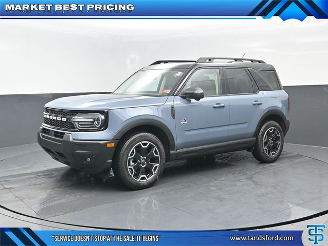 2025 Ford Bronco Sport Outer Banks's photo