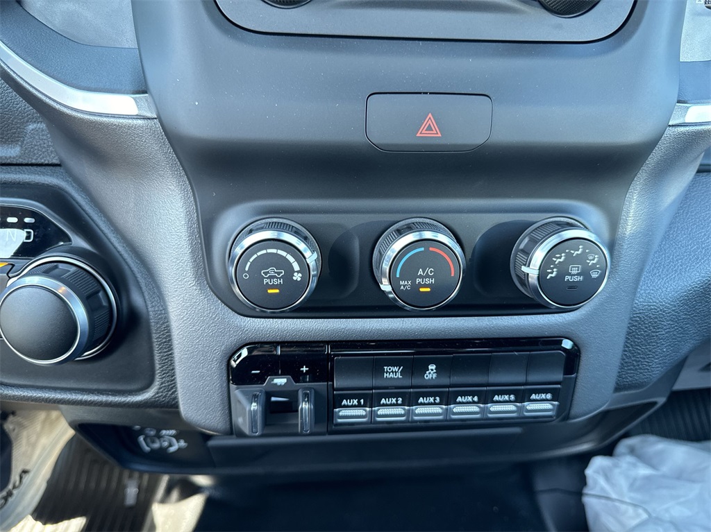 2024 Ram 2500 Big Horn photo 18