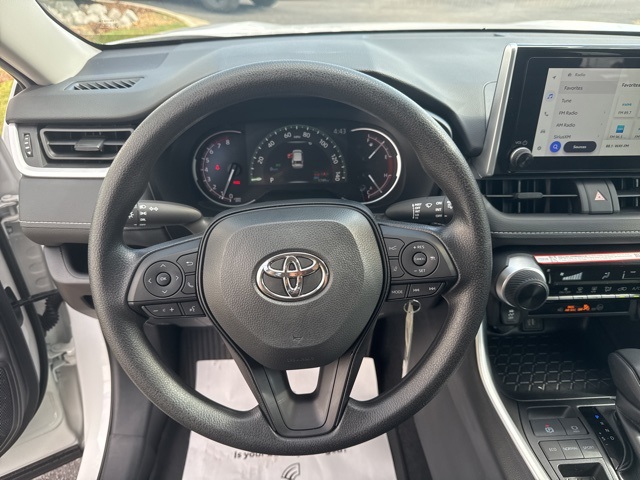 2025 Toyota RAV4 LE photo 16