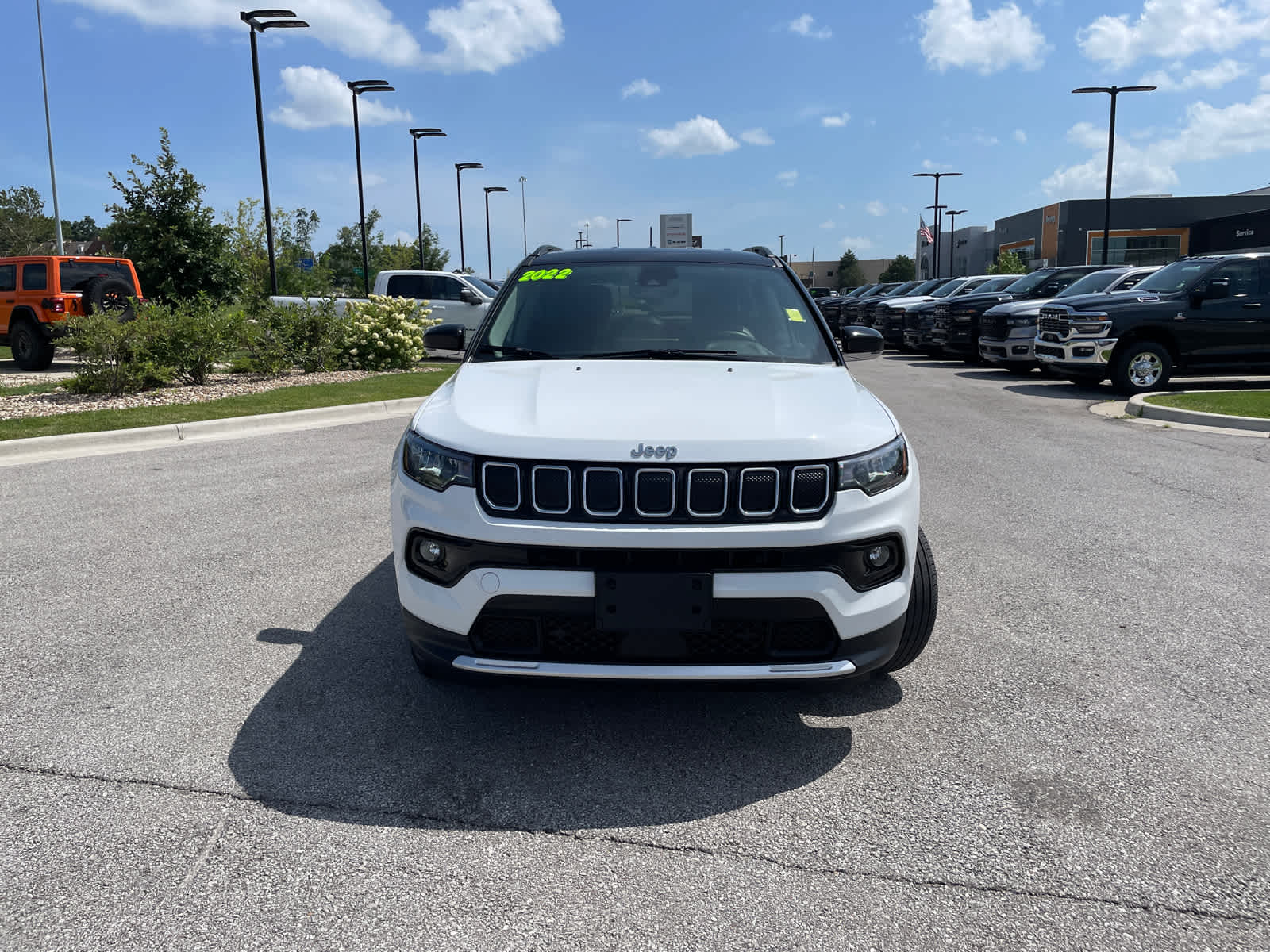 Used 2022 Jeep Compass Limited with VIN 3C4NJDCB1NT153990 for sale in Kansas City
