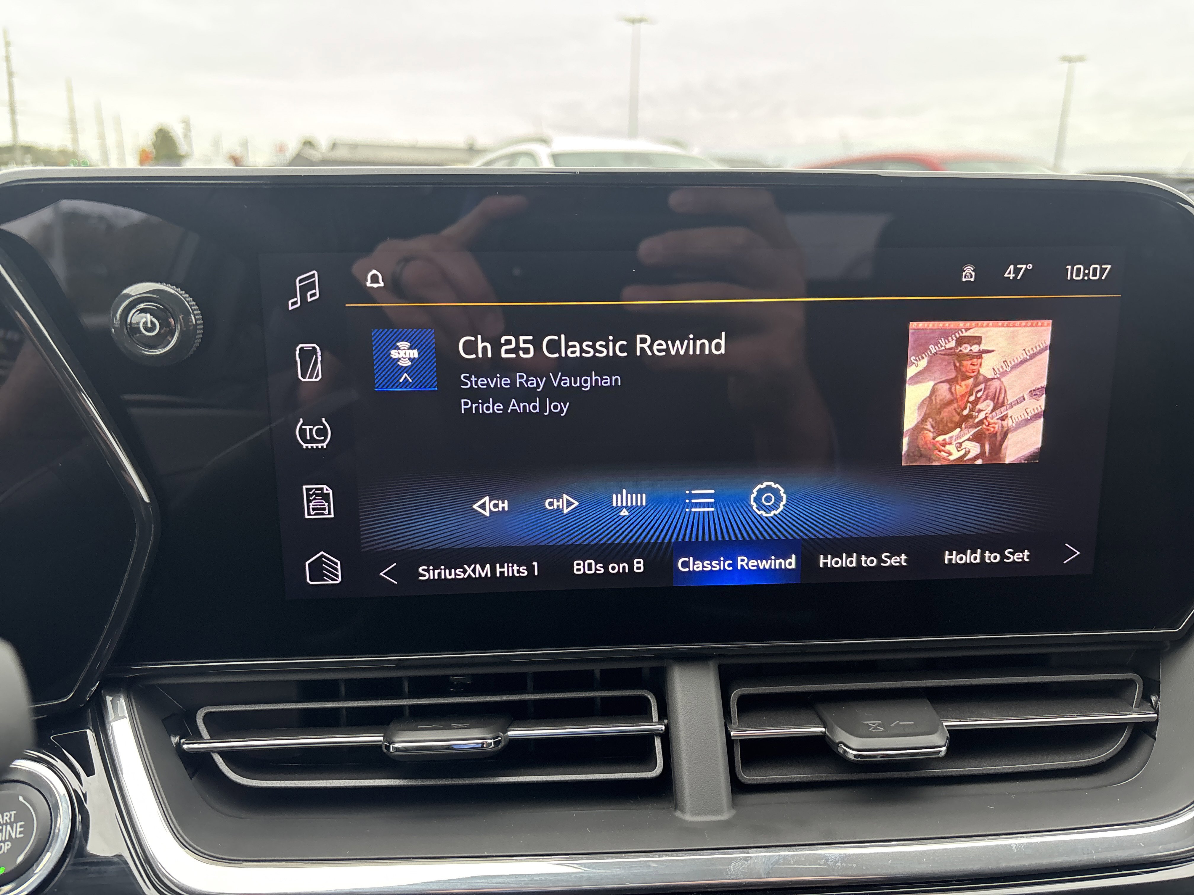 2026 Chevrolet Trax photo 3