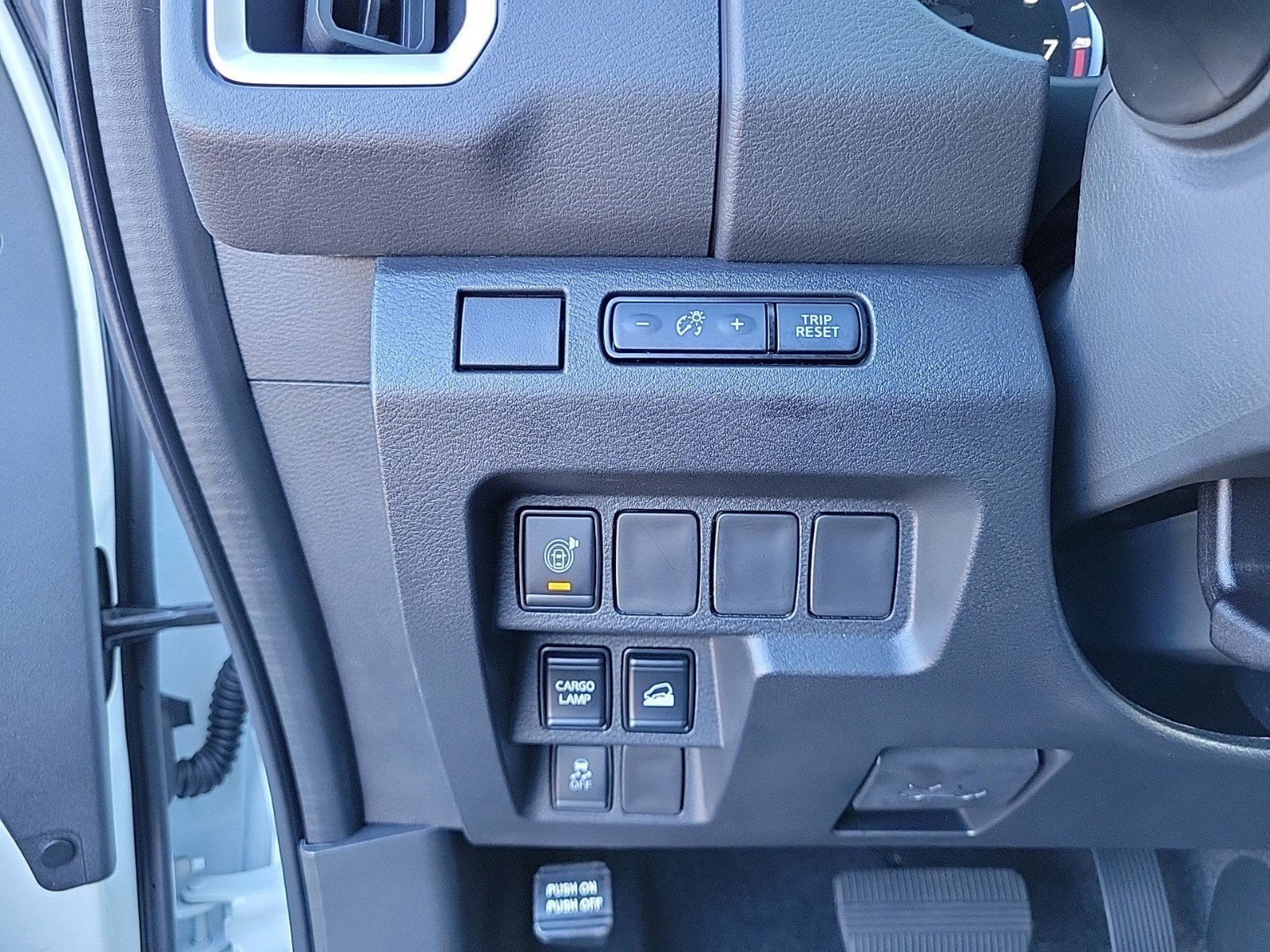 2025 Nissan Frontier SV photo 19
