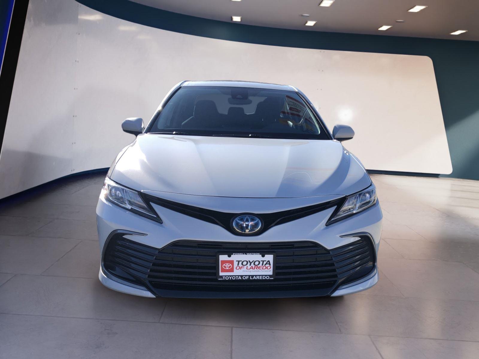 2022 Toyota Camry Hybrid LE photo 8