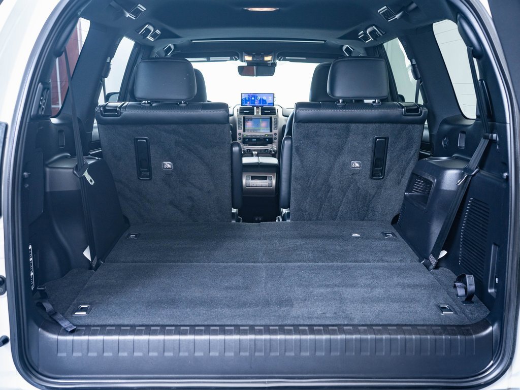 2021 Lexus GX 460 Luxury photo 31