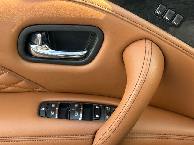 2018 Infiniti QX80 Base photo 21