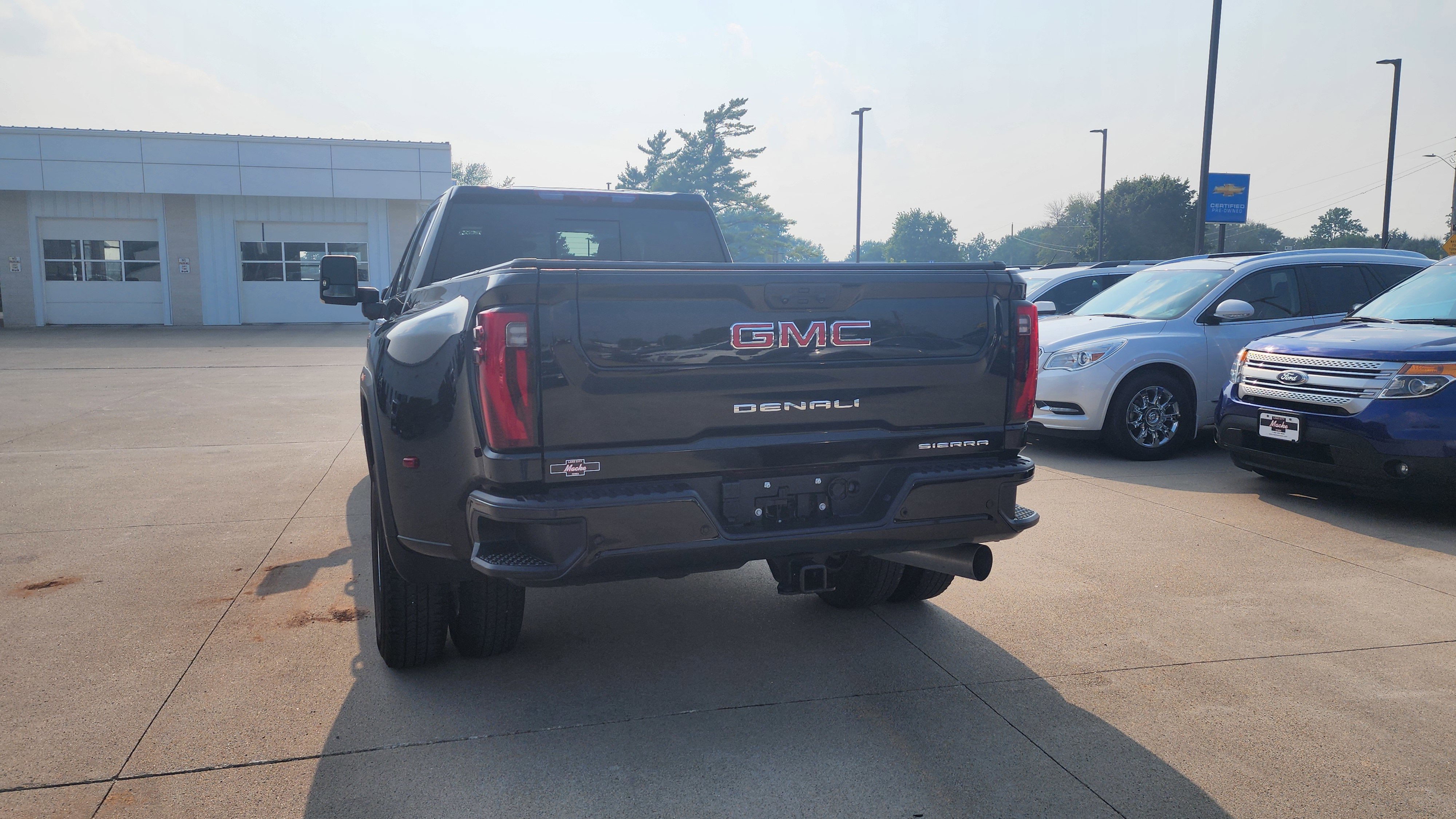 2024 Gmc Sierra 3500 HD Denali photo 5