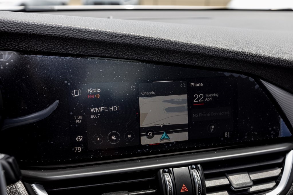 2025 Alfa Romeo Giulia Base photo 14