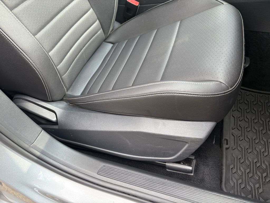 2022 Volkswagen Jetta 1.5T SE photo 22