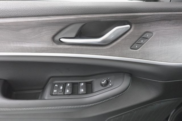 2025 Jeep Grand Cherokee Limited photo 7