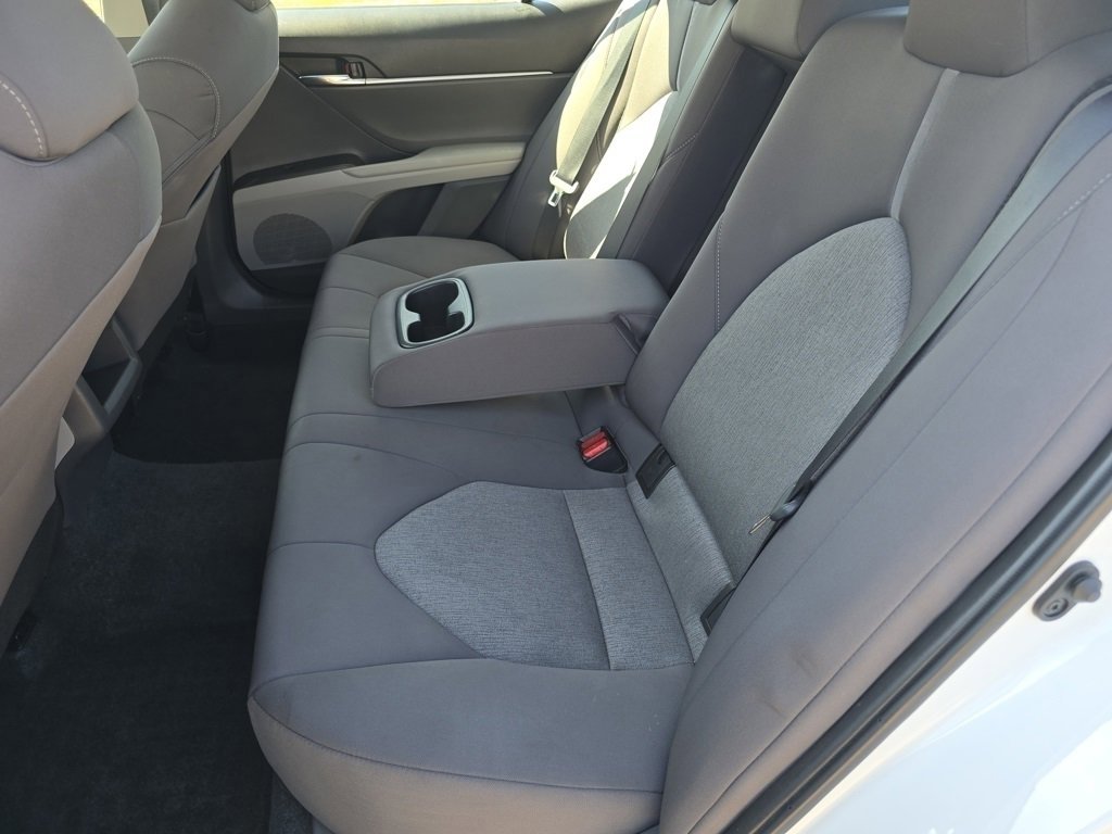 2023 Toyota Camry LE photo 19