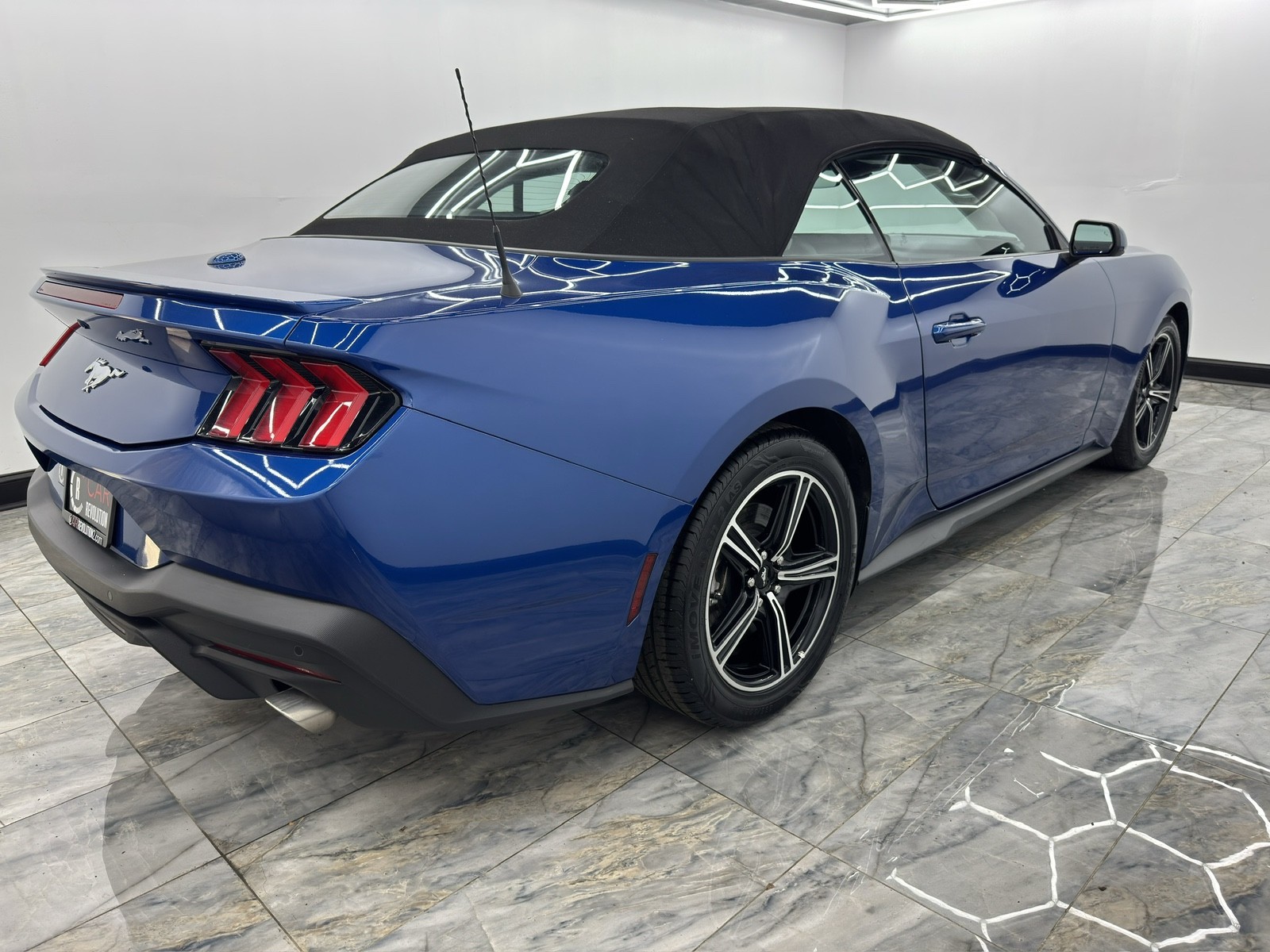 2024 Ford Mustang EcoBoost Premium photo 8