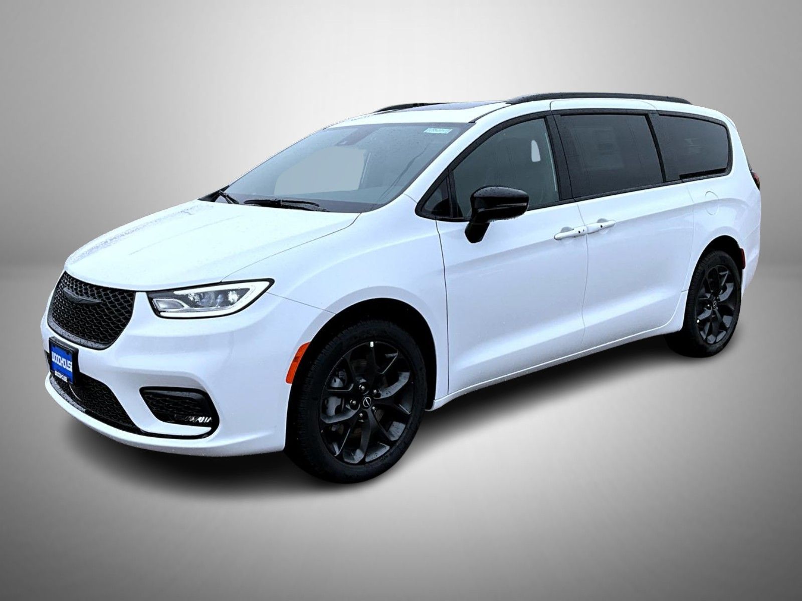 2026 Chrysler Pacifica Limited's photo