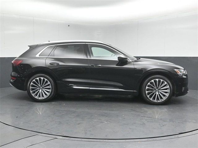 2019 AUDI E-TRON - Image 8