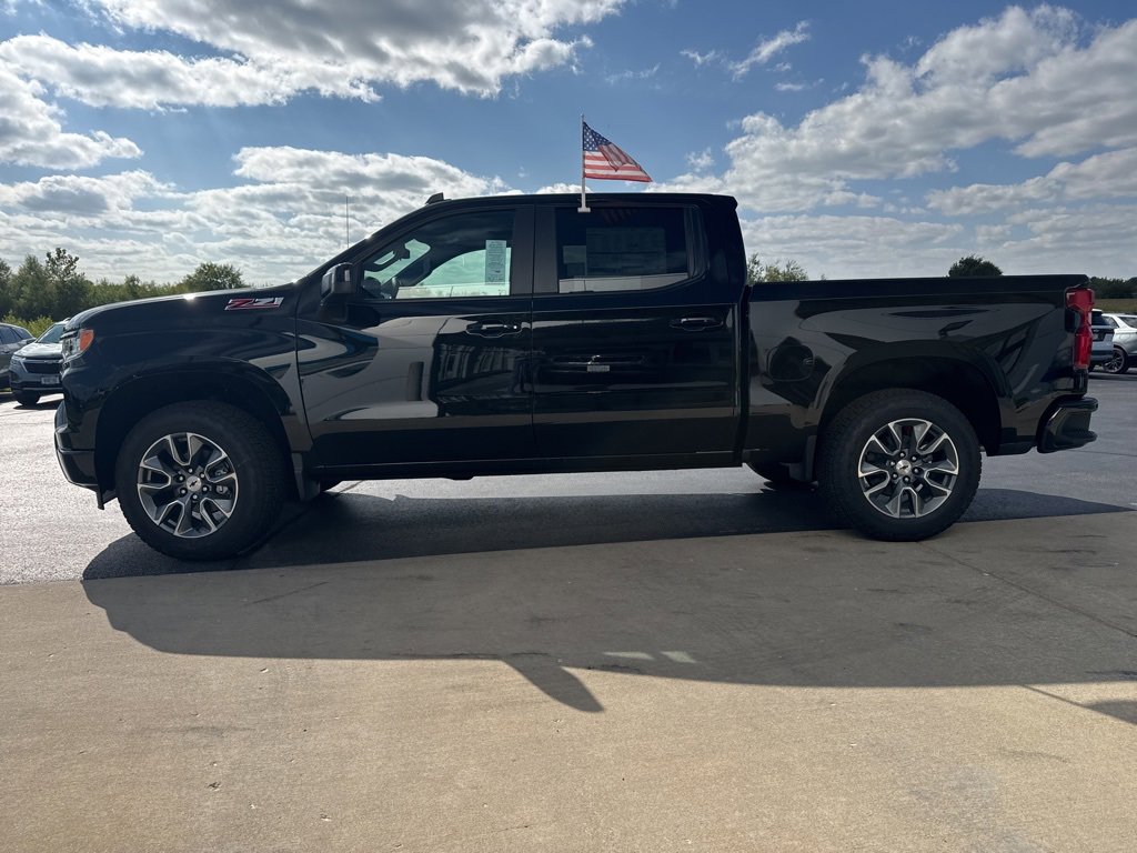 2026 Chevrolet Silverado RST photo 3