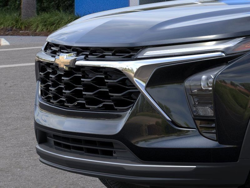 2025 Chevrolet Trax LT photo 5
