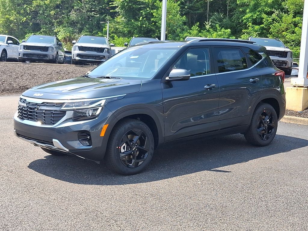 2026 Kia Seltos EX photo 3