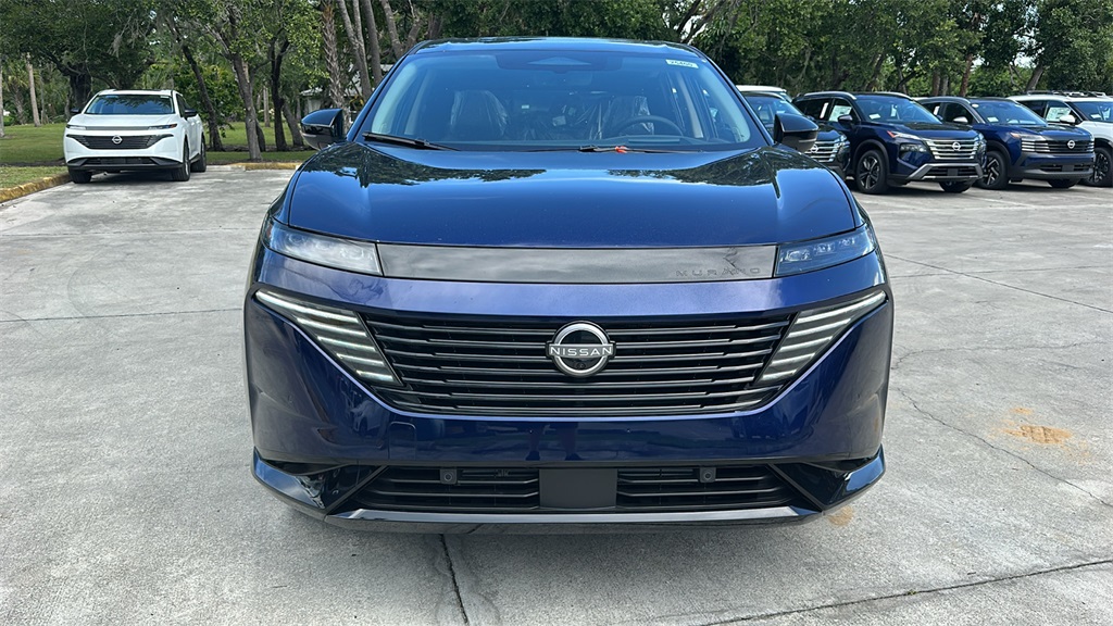 2025 Nissan Murano Platinum photo 2
