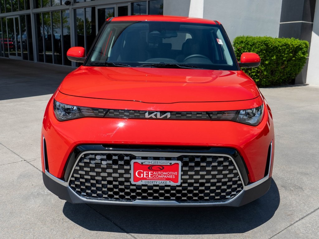 2025 Kia Soul EX photo 2